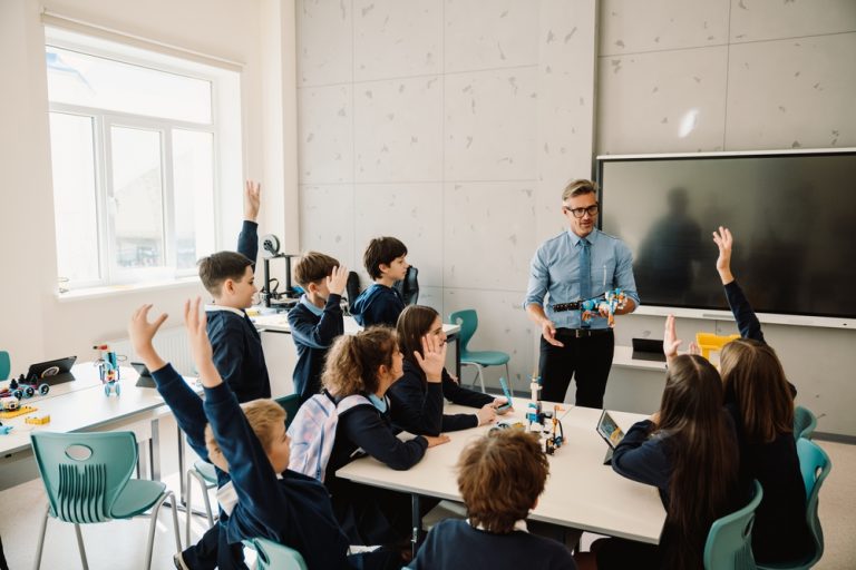 How to Choose the Right Seating Plan for Your Class
