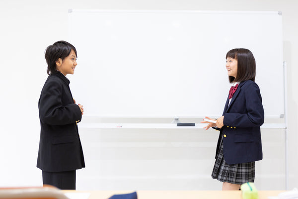Master Your Voice: English Pronunciation to Public Speaking Workshop (Online Workshop)